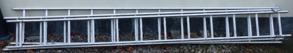Three piece aluminium ladder