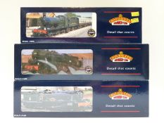 Three Bachmann 00 gauge locomotives 4-6-0 GWR Soughton Hall 6962 31-777,