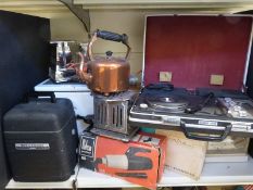 A quantity of vintage retro electrical appliances including toasters, kettle,