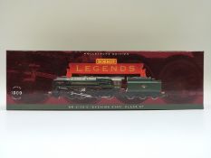 Hornby Legends 00 gauge limited edition 2-10-0 BR Class 9F locomotive Evening Star 92220 R3072M,