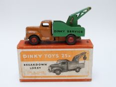 Dinky Toys diecast model Breakdown Lorry with brown body, green crane and bed and red hubs, 25X,
