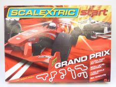 Scalextric Grand Prix model racing set C1250,