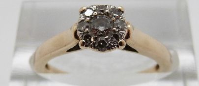 A 9ct gold ring set with diamonds in cluster, size K, 2.