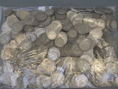 Approximately 5250g of pre-1947 UK silver coinage