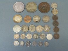 A 1905 Republica Mexicana Un Peso together with a further quantity of Spanish American / Colonial