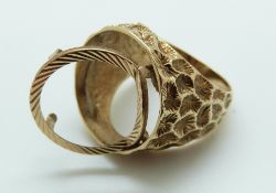A 9ct gold sovereign ring mount,