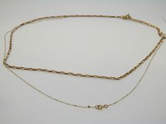 Two 9ct gold necklaces, one made up of rectangular links, 4.