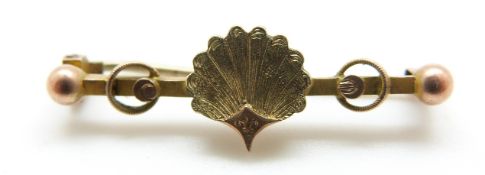 A 9ct gold Victorian brooch in the form of a shell,