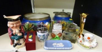 Crown Ducal egg cruet, Carltonware acorn cruet, Royal Worcester,