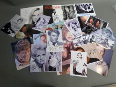 Hollywood Icon autographs / signed photographs including Paul Newman, Robert Redford,