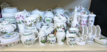 An exceptionally large collection of Portmeirion Botanic Garden dinner,