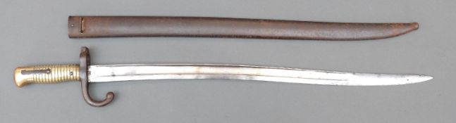 French 1866 pattern Yataghan bayonet numbered 5222 to guard and scabbard, dated 1871 to blade,