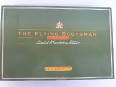 Hornby 00 gauge The Flying Scotsman presentation limited edition train pack, 0/347 R075,