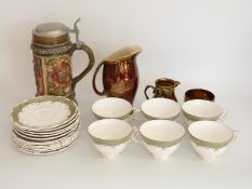 Royal Doulton Fontainebleau tea ware, Crown Devon jugs,