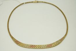 A 9ct gold tri-coloured necklace, 16.