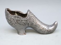 A 19thC continental pewter shoe, marked to base BBR,