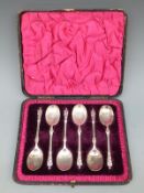 Edward VII cased set of six hallmarked silver apostle teaspoons,