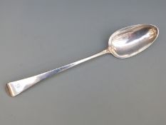 Georgian Old English pattern hallmarked silver basting spoon, London 1810,