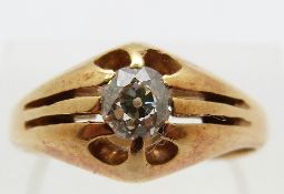 An 18ct gold ring set with an old cut diamond of approximately 0.3ct, size M, 3.