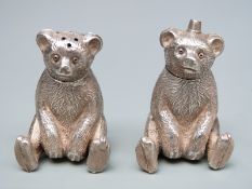 Edward VIII novelty hallmarked silver salt and pepper formed as teddy bears,