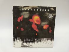 Sound Garden - Superunknown (540215-1), orange translucent vinyl includes 2 inners.