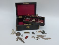 A collection of jewellery to include silver earrings, silver ring, Victorian swallow brooch,