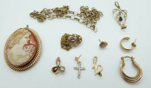 A 9ct gold chain (5.