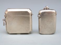 Two Edward VII silver vesta cases, one Birmingham 1905, maker Harry Haynes, 44mm tall, 31g,