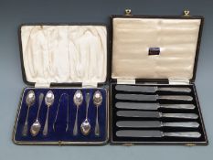 Cased set of hallmarked silver rat tail teaspoons and tongs,