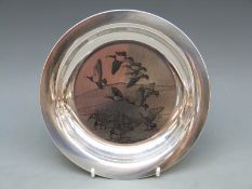 Peter Scott hallmarked silver limited edition 1974 Christmas plate by John Pinches, diameter 20.
