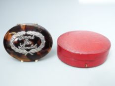 Victorian tortoiseshell and silver patch or trinket box with motto Donné Par Lamitie to lid,