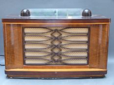 Art Deco Phillips radio,