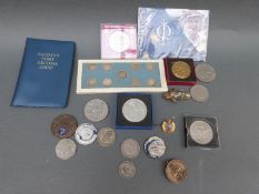 A collection of UK modern crowns