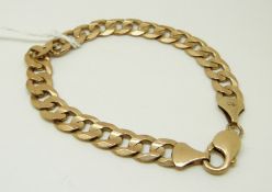 A 9ct gold curb link bracelet,