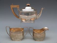 George V hallmarked silver three piece teaset, jug and sugar bowl, Birmingham 1921, maker S.
