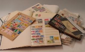 A large quantity of world stamps,
