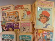 Large quantity of 1960s magazines including Roxy, Valentine, Boyfriend, Marilyn, Romeo, Mirabell,