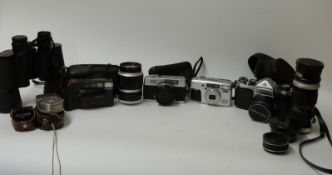 Quantity of cameras including an Asahi Pentax SLR Hanimex, Prinz 1:2.8 135mm and 1:4.