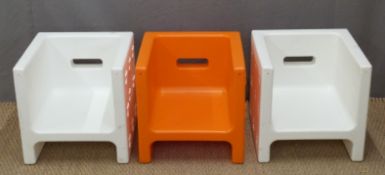 Connusia Calligaris Crossover Multi Units contemporary interlocking chair and table unit,