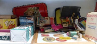 Advertising and ephemera items including trays, ice bucket, Sweetheart drinking straws,