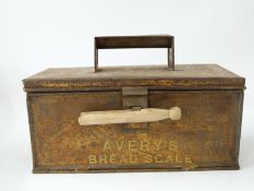 Avery's bread scale in original carry case