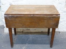Oak drop leaf table,