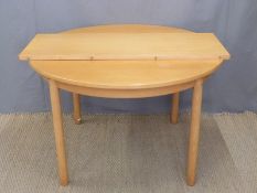 Retro Habitat table with extra leaf,