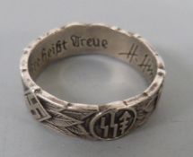 White metal Nazi German style ring bearing skull and Himmlers signature to inside