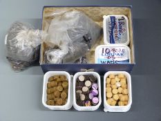 A large collection of gun wads including 4, 8, 9 and 10 bore.