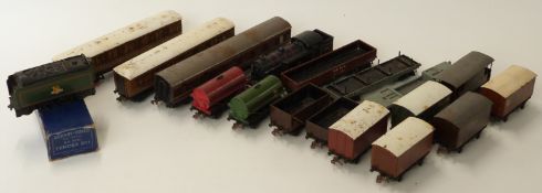 Eighteen Horby Dublo 00 gauge locomotives,