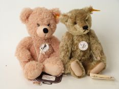Two Steiff Teddy bears Classic 1920 with blonde mohair and jointed limbs 27cm tall and Original