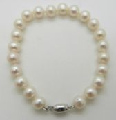 A pearl bracelet with 9ct white gold clasp