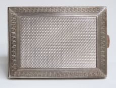 George V Mappin & Webb hallmarked silver engine turned vesta with Gold Flake matches to interior,