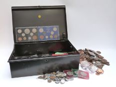 An amateur coin collection including UK and overseas coins, Victoria onwards, modern crowns etc,